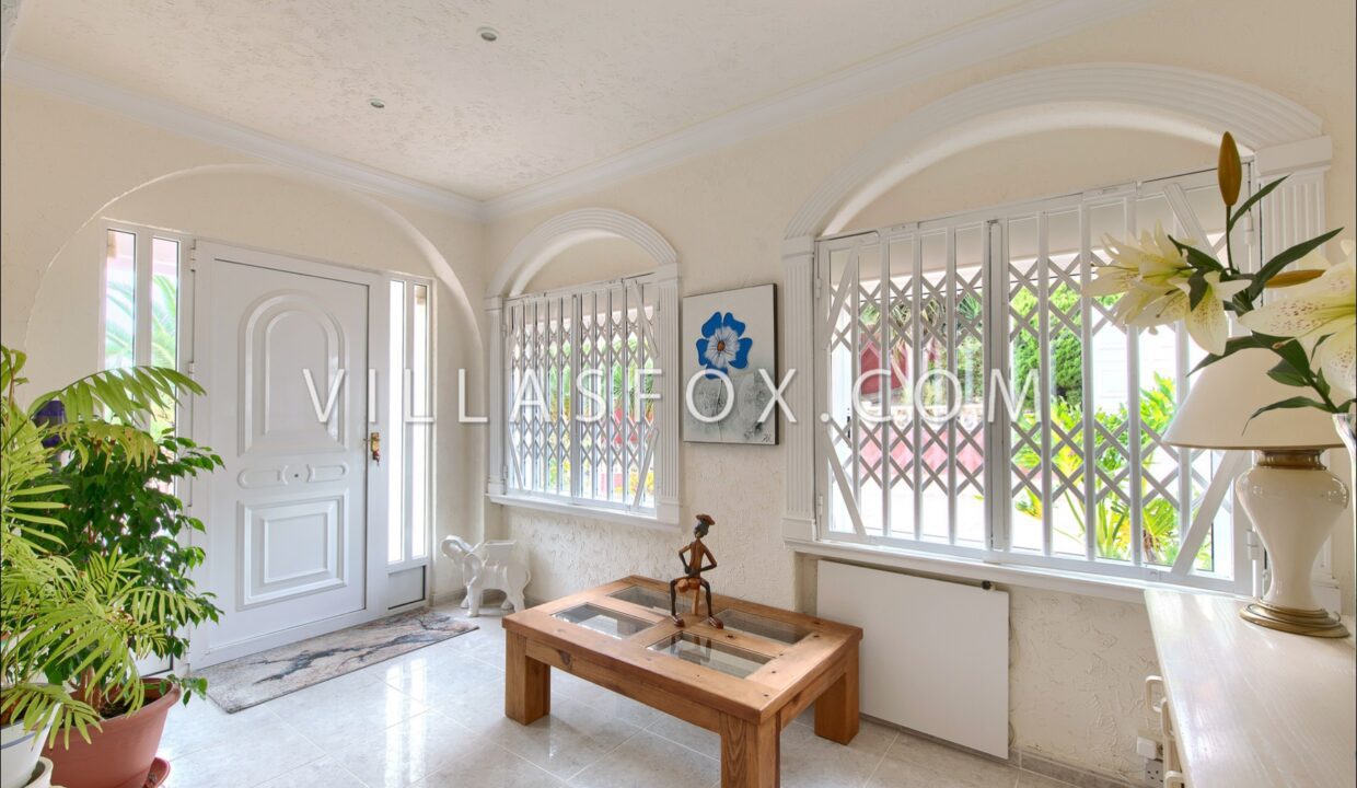1172_san_miguel_de_salinas_luxury_villa_for_sale-09