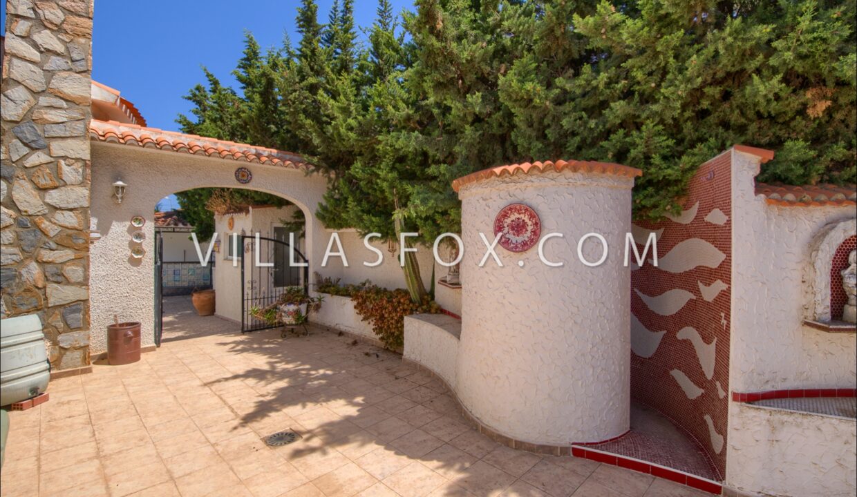 1175_los_balcones_villa_for_sale_with_private_swimming_pool-13
