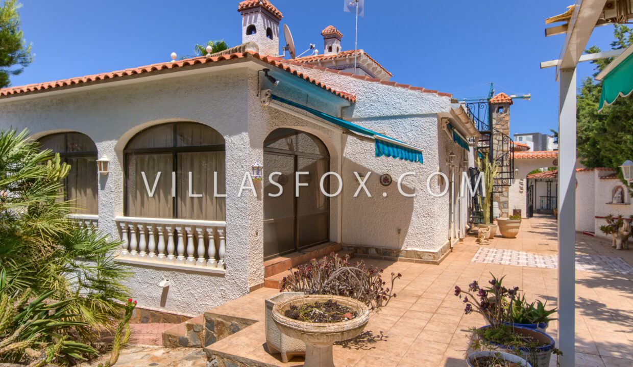 1175_los_balcones_villa_for_sale_with_private_swimming_pool-29
