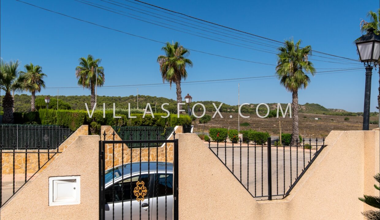 1177_torrestrella_villa_for_sale_las_comunicaciones_san_miguel_de_salinas-02