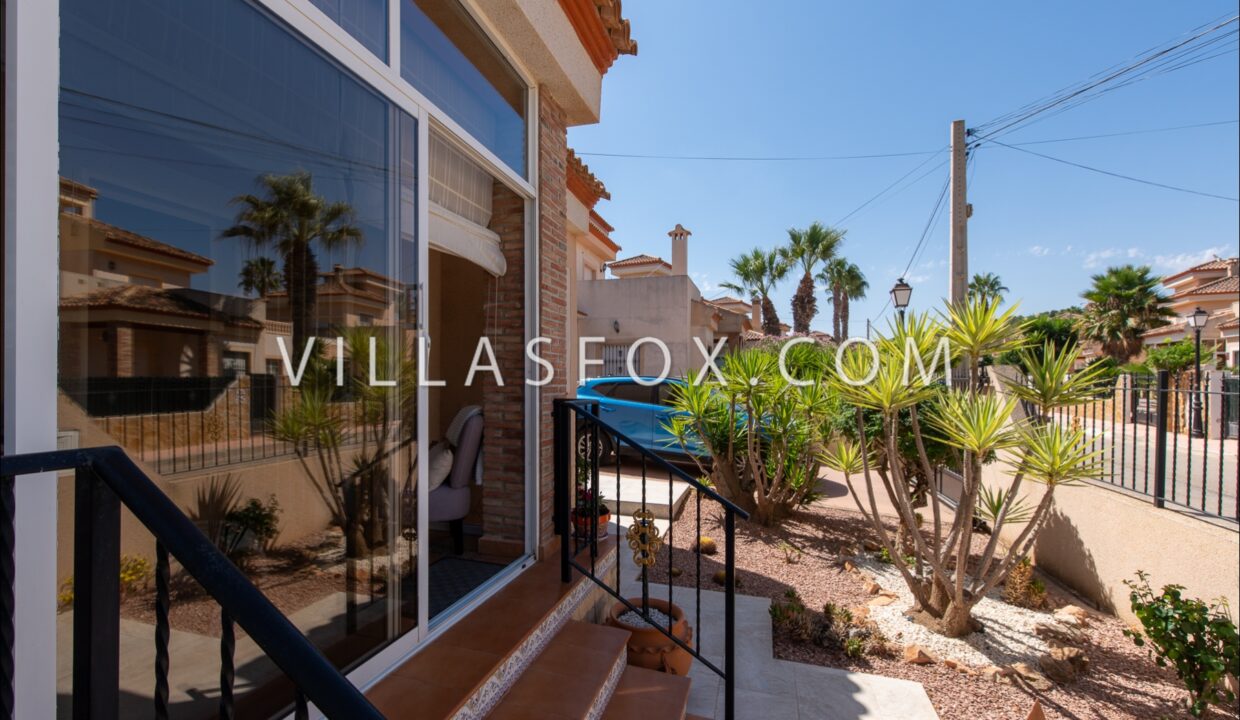 1177_torrestrella_villa_for_sale_las_comunicaciones_san_miguel_de_salinas-12