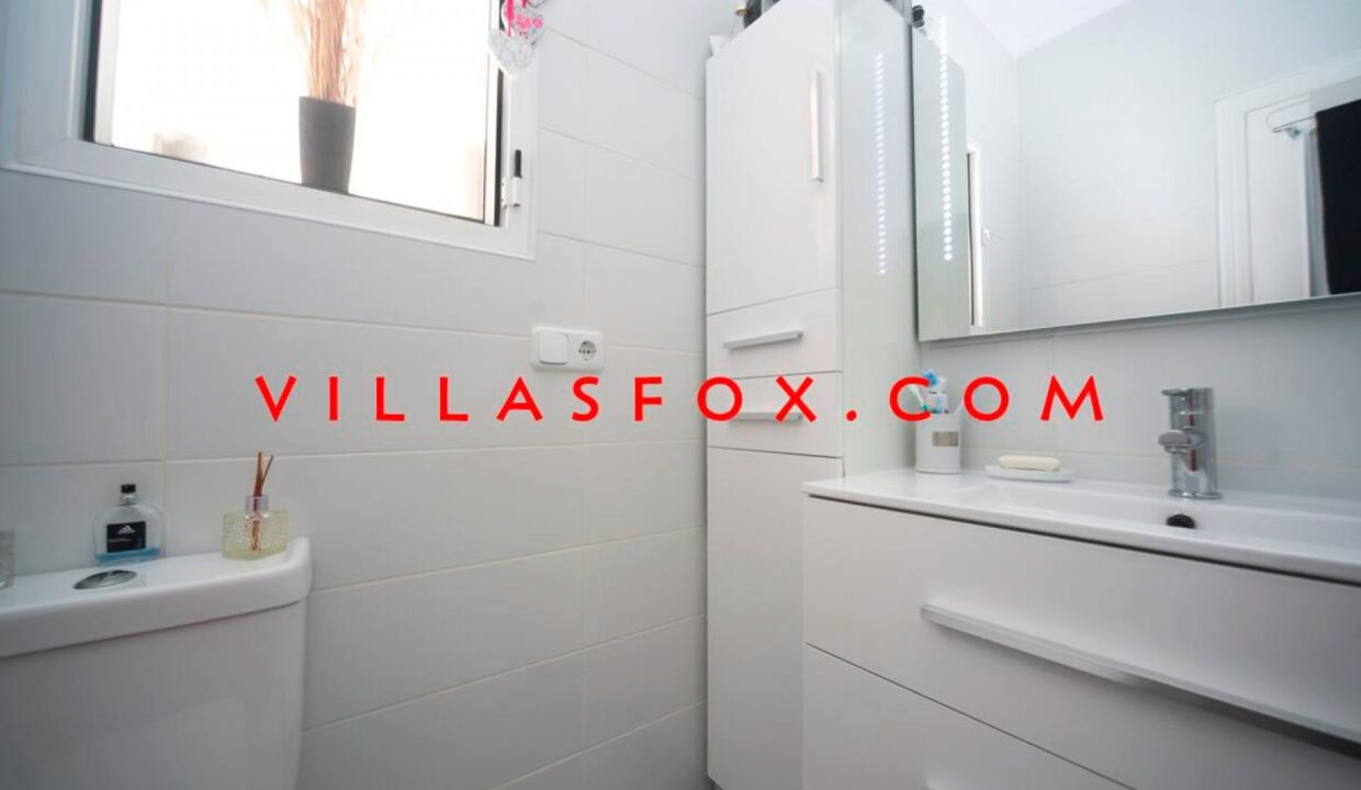 11_San_Miguel_de_Salinas_Townhouse_in_Balcn_de_la_Costa_Blanca_by_Villas_Fox_best_estate_agents_610fdc13e5044