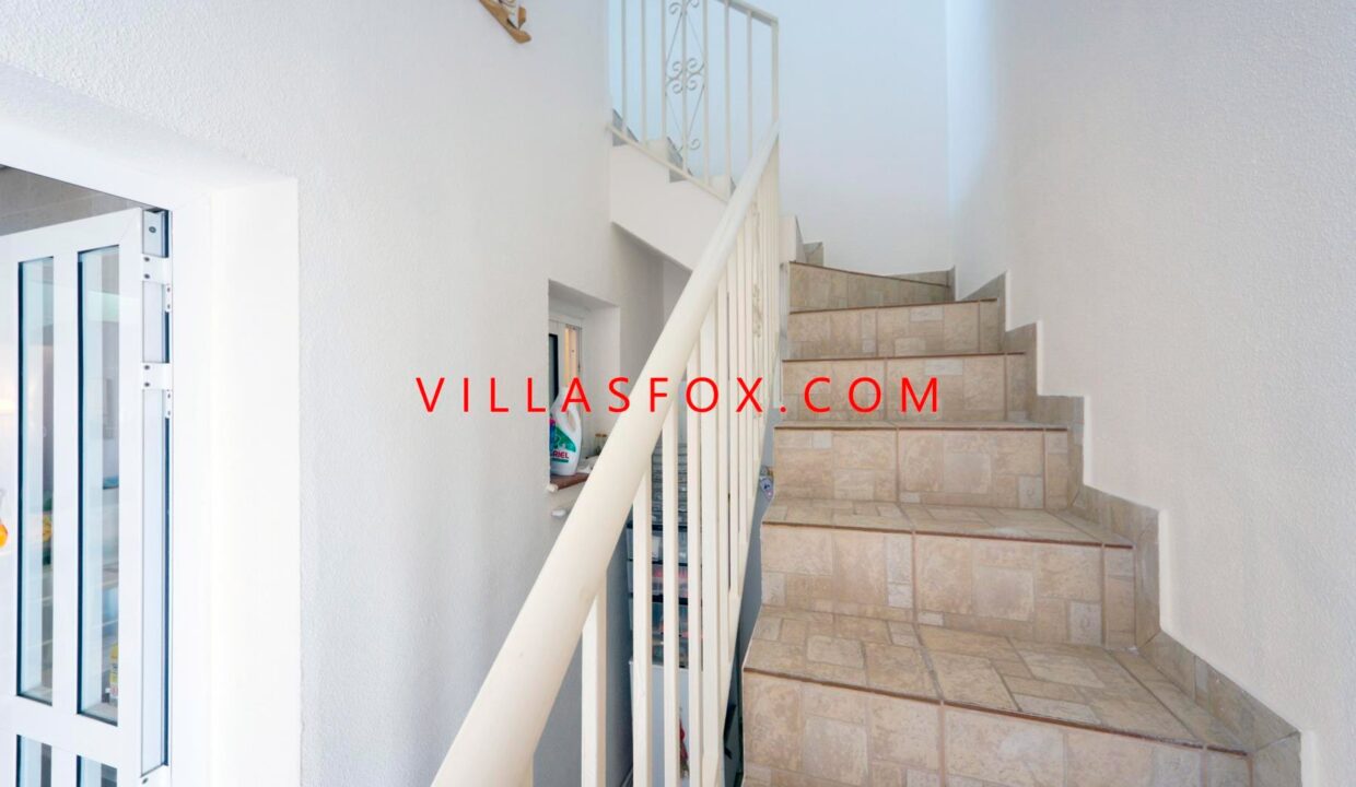 11_San_Miguel_de_Salinas_Townhouse_in_Balcn_de_la_Costa_Blanca_by_Villas_Fox_best_estate_agents_6112886d79ea1