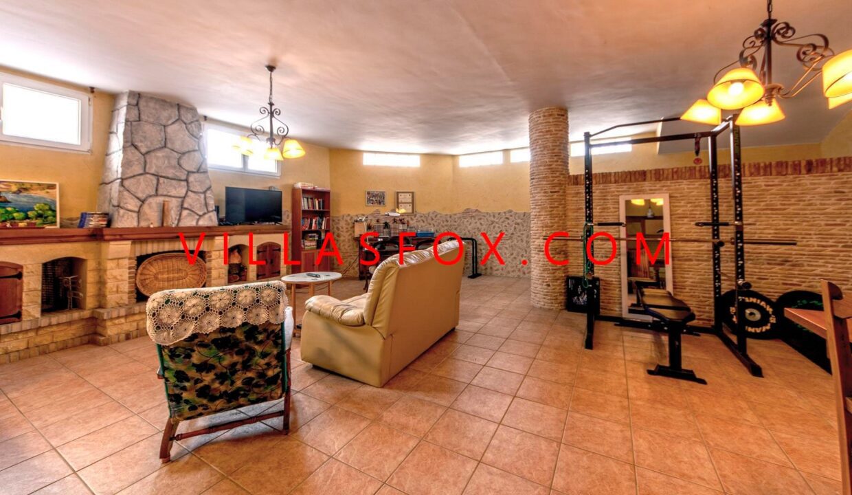 11_San_Miguel_de_Salinas_Townhouse_in_Town_centre_by_Villas_Fox_best_estate_agents_61102ebdae06b