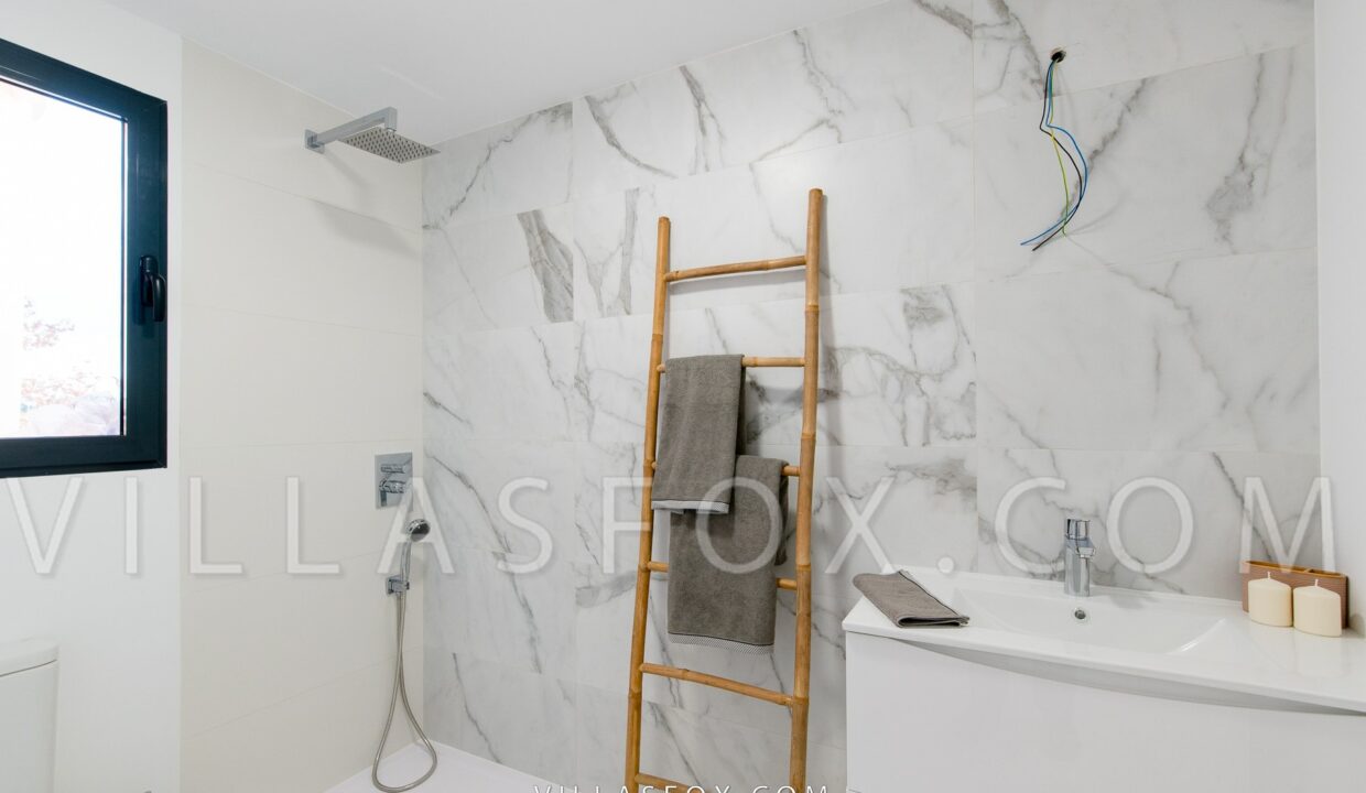 12_San_Miguel_de_Salinas_Apartment_in_Town_centre_by_Villas_Fox_best_estate_agents_61d15126d8f65