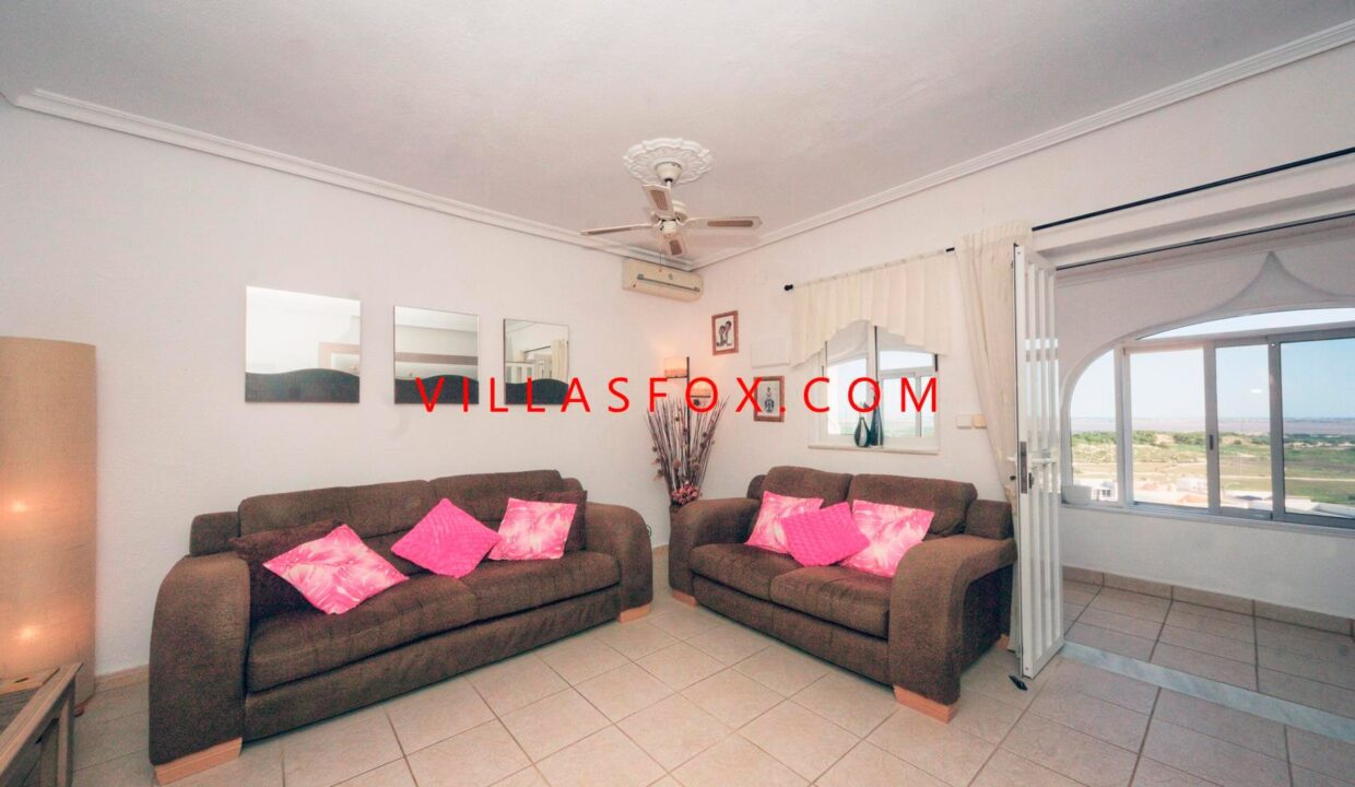 12_San_Miguel_de_Salinas_Townhouse_in_Balcn_de_la_Costa_Blanca_by_Villas_Fox_best_estate_agents_6112886d7d6fd