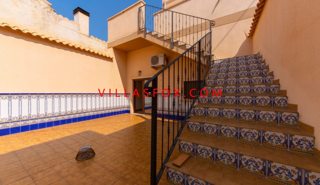 12_San_Miguel_de_Salinas_Townhouse_in_Town_centre_by_Villas_Fox_best_estate_agents_611032948c569