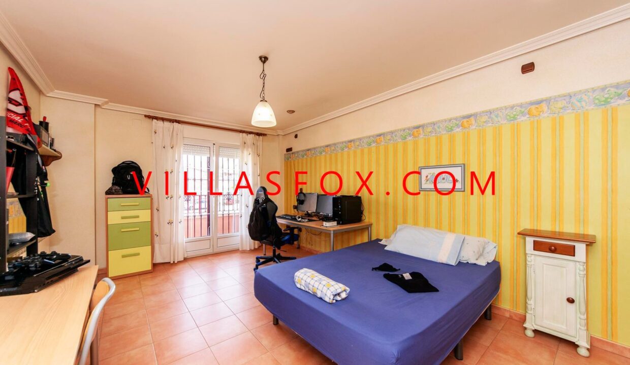 1331_33_san_miguel_de_salinas_townhouse_in_town_centre_by_villas_fox_best_estate_agents_61102ec3ad499