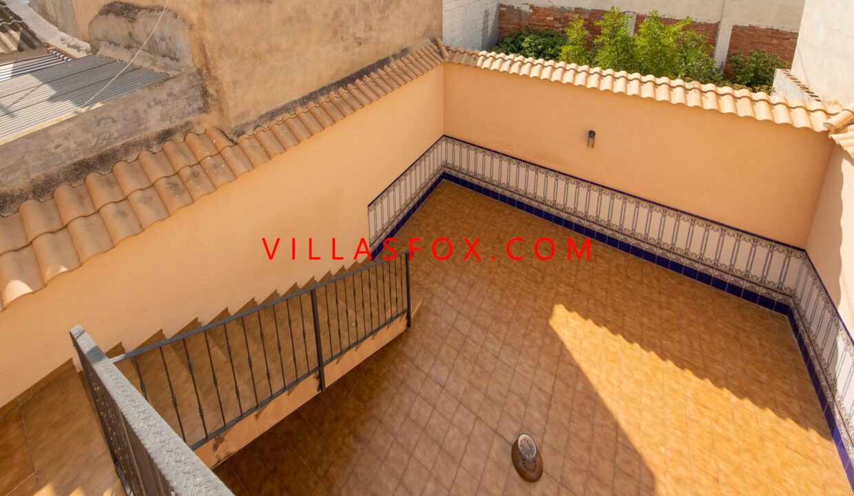 1332_31_san_miguel_de_salinas_townhouse_in_town_centre_by_villas_fox_best_estate_agents_61103298d2b0b