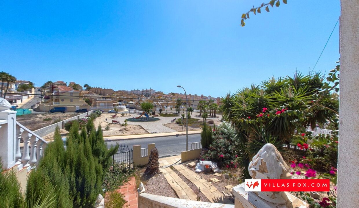 1340_22-el_galan_blue_lagoon_san_miguel_de_salinas_apartment_with_garden_for_sale-31