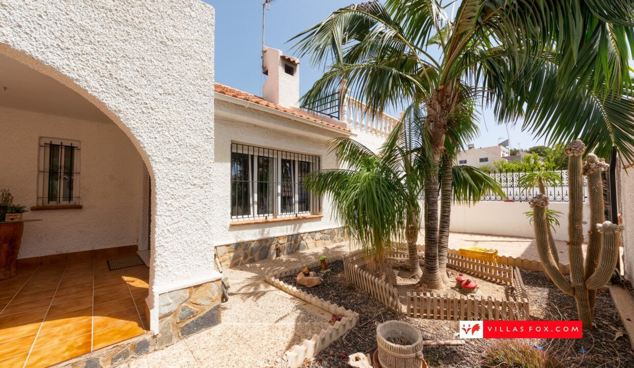 1351_01-ciudad_de_las_comunicaciones_los_carteros_san_miguel_de_salinas_casa_maison_villa-25
