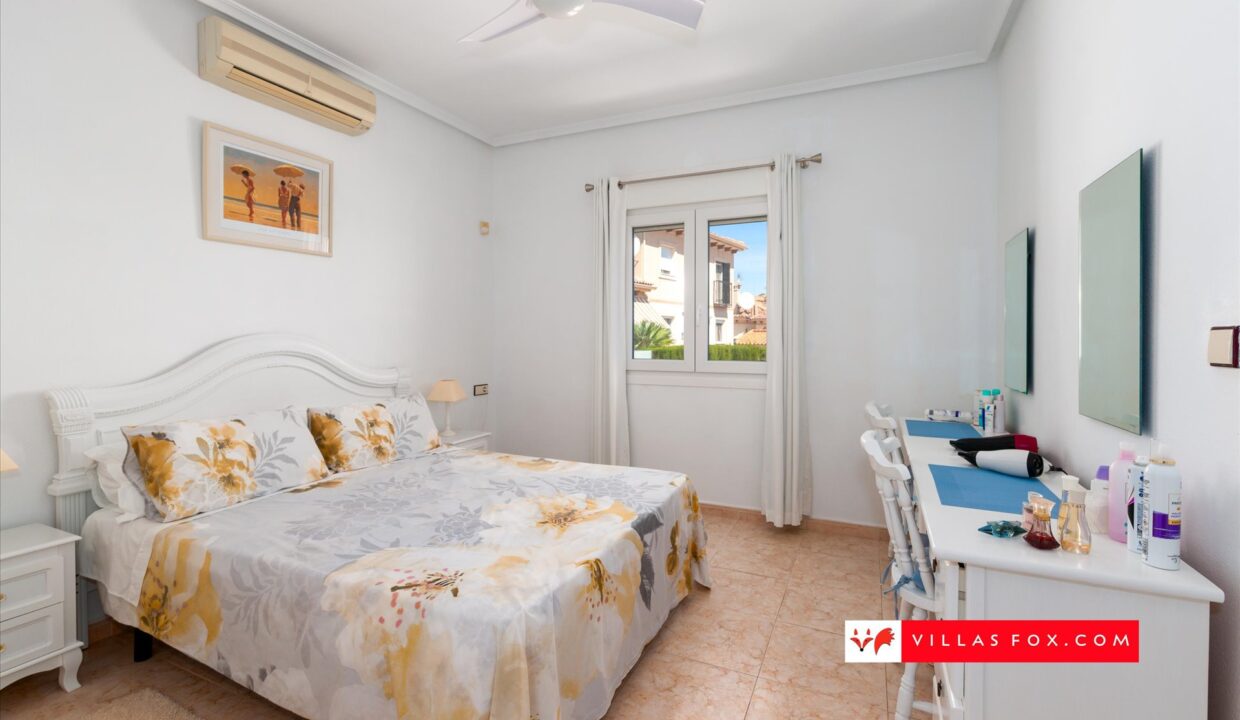 1360_08-villas_maria_las_comunicaciones_san_miguel_de_salinas_luxury_villa_for_sale-01