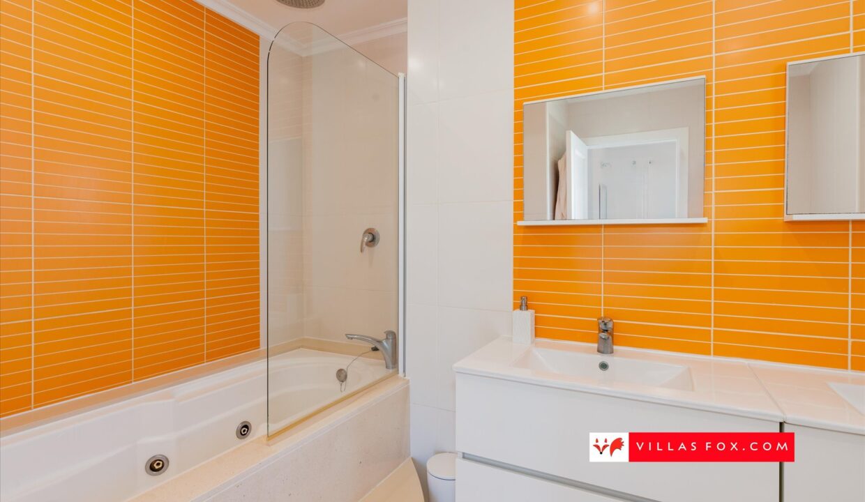 1360_21-villas_maria_las_comunicaciones_san_miguel_de_salinas_luxury_villa_for_sale-14