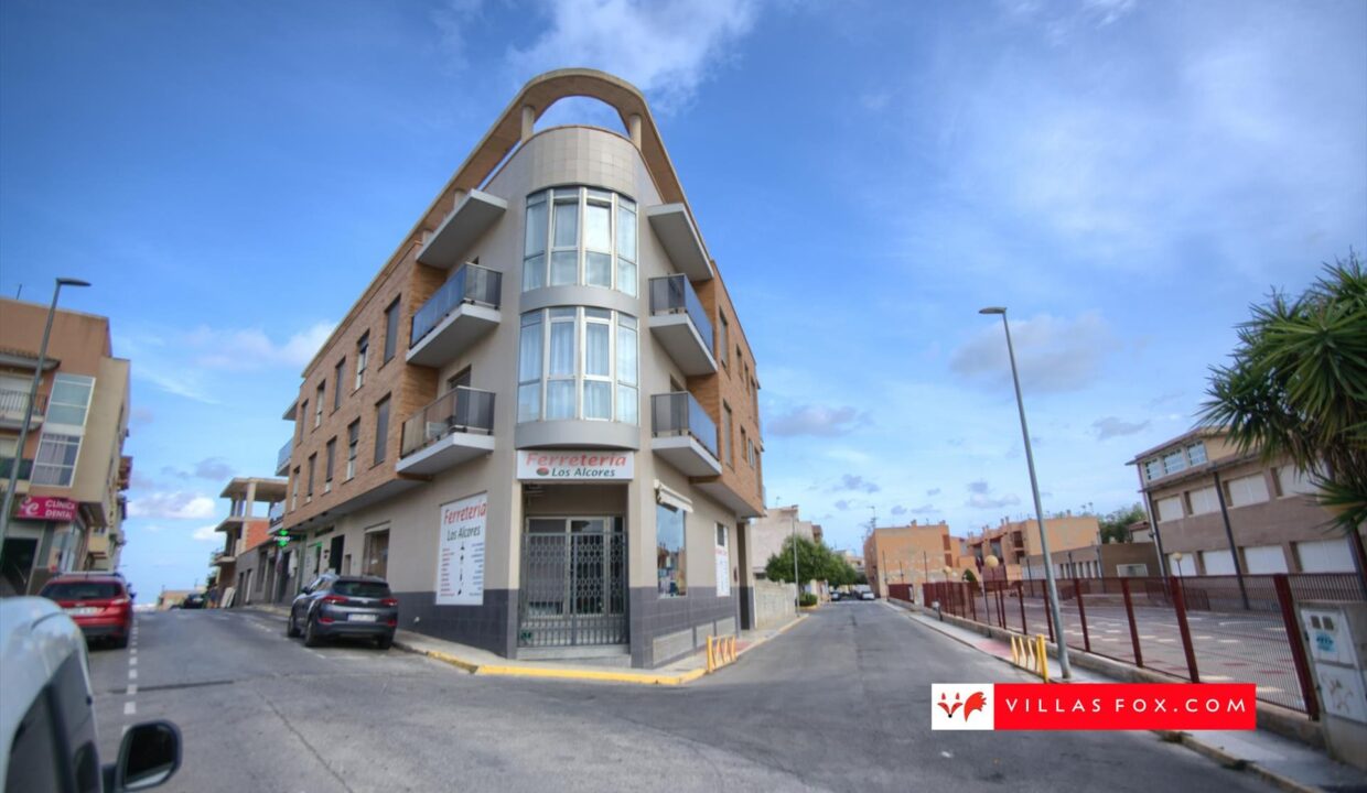 1366_34-san_miguel_de_salinas_top_floor_luxury_3_bedroom_apartment-02