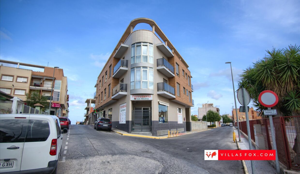1366_35-san_miguel_de_salinas_top_floor_luxury_3_bedroom_apartment-04