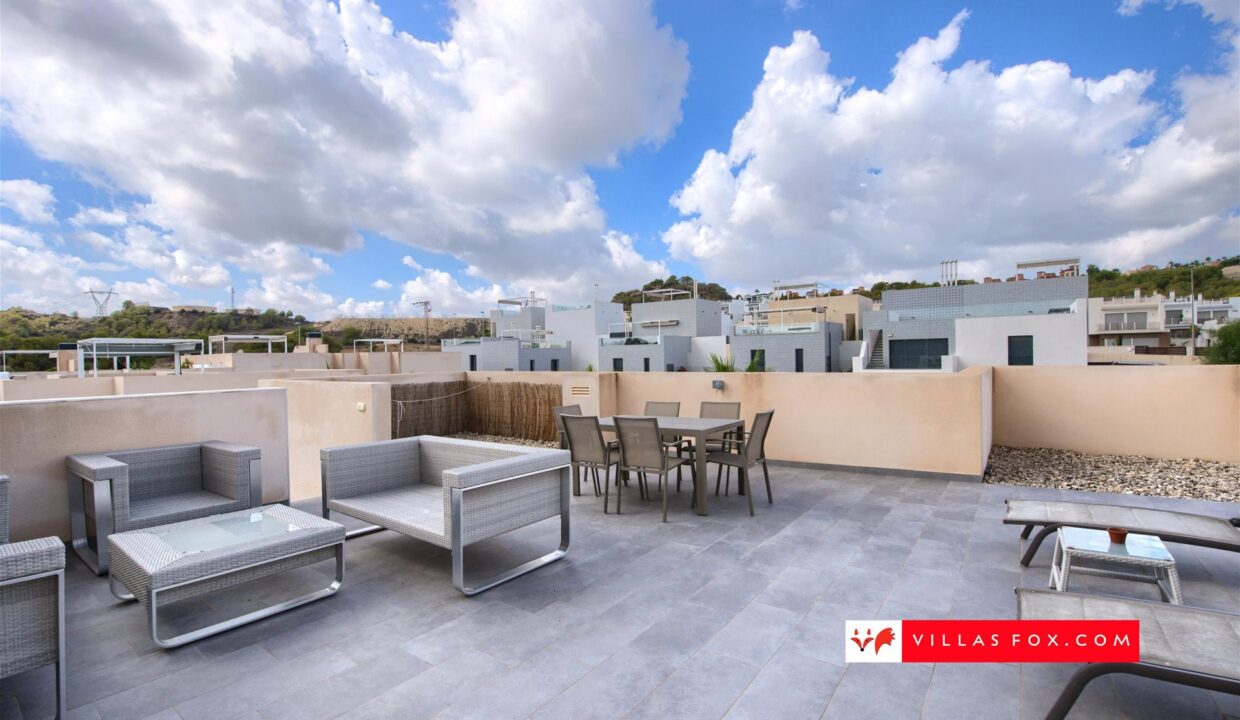 1368_03-luxury_3-bedroom_top-floor_apartment_for_sale_san_miguel_de_salinas-31