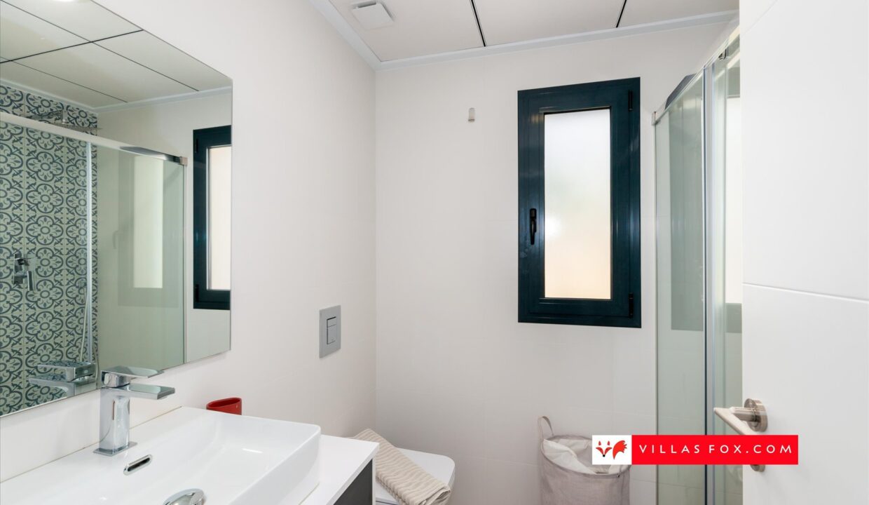 1368_07-luxury_3-bedroom_top-floor_apartment_for_sale_san_miguel_de_salinas-07