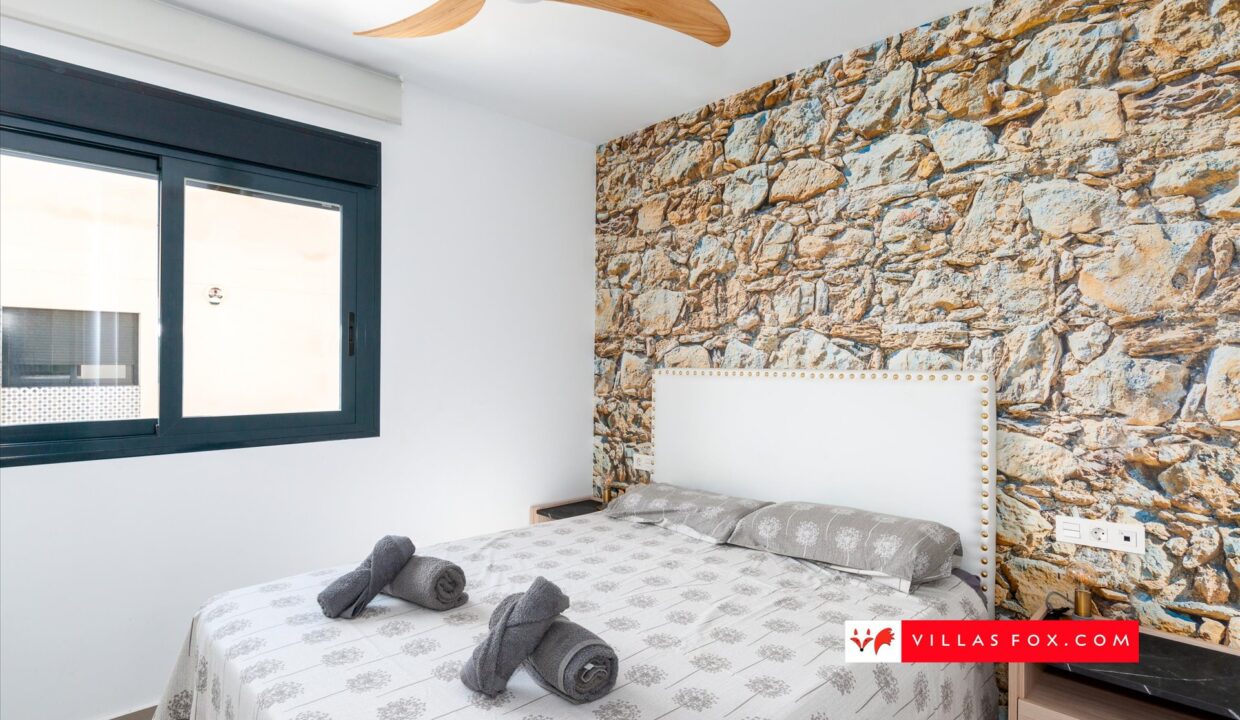 1368_08-luxury_3-bedroom_top-floor_apartment_for_sale_san_miguel_de_salinas-01