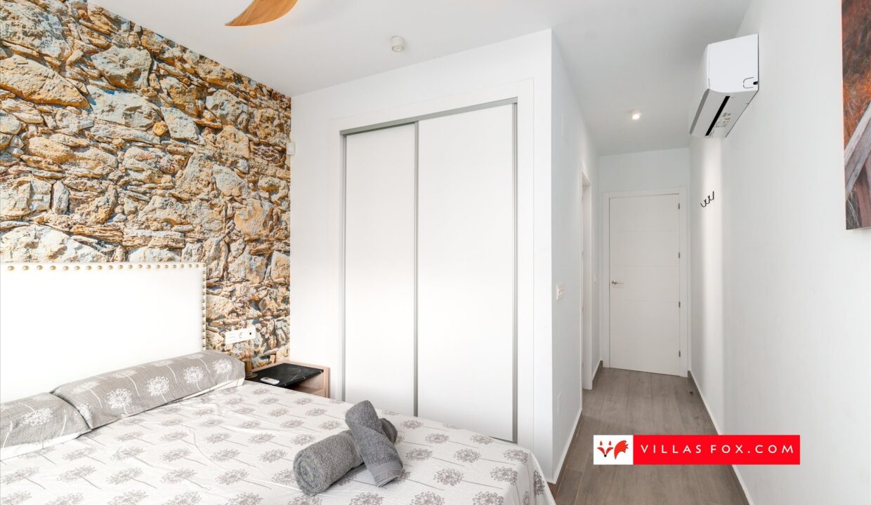 1368_10-luxury_3-bedroom_top-floor_apartment_for_sale_san_miguel_de_salinas-02