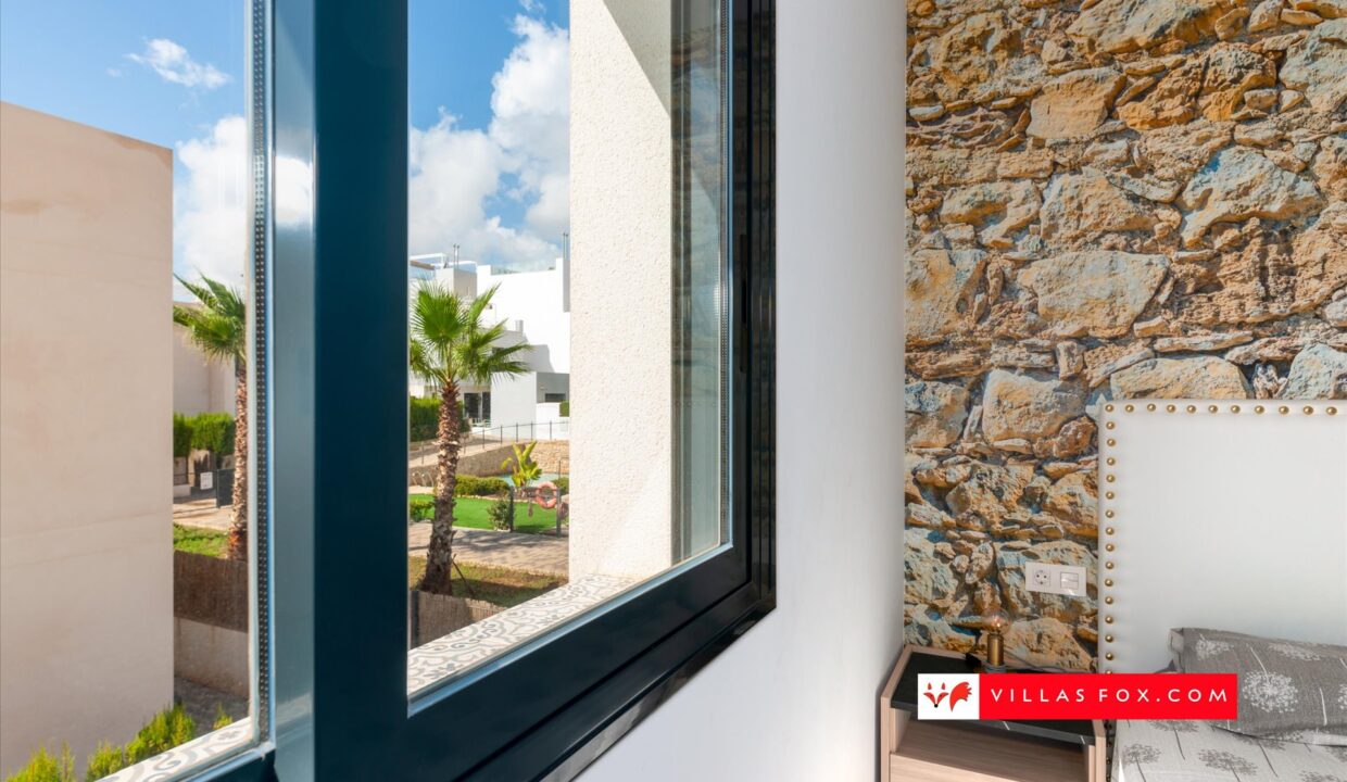 1368_11-luxury_3-bedroom_top-floor_apartment_for_sale_san_miguel_de_salinas-03