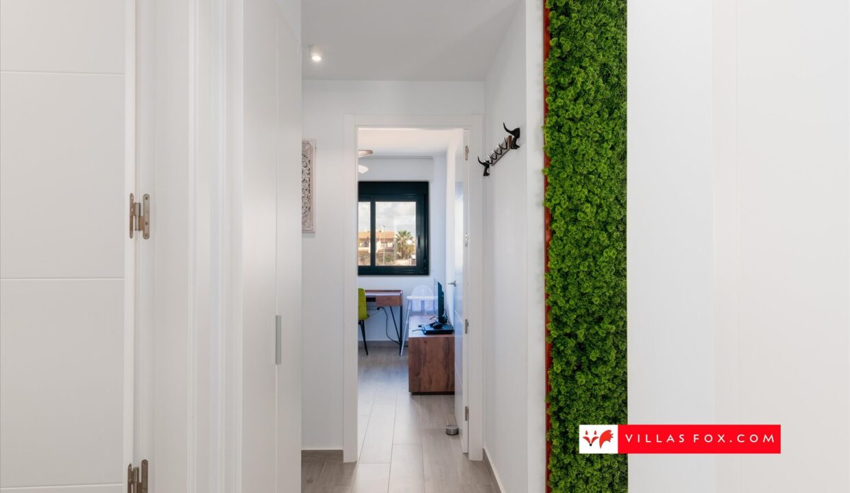 1368_14-luxury_3-bedroom_top-floor_apartment_for_sale_san_miguel_de_salinas-06