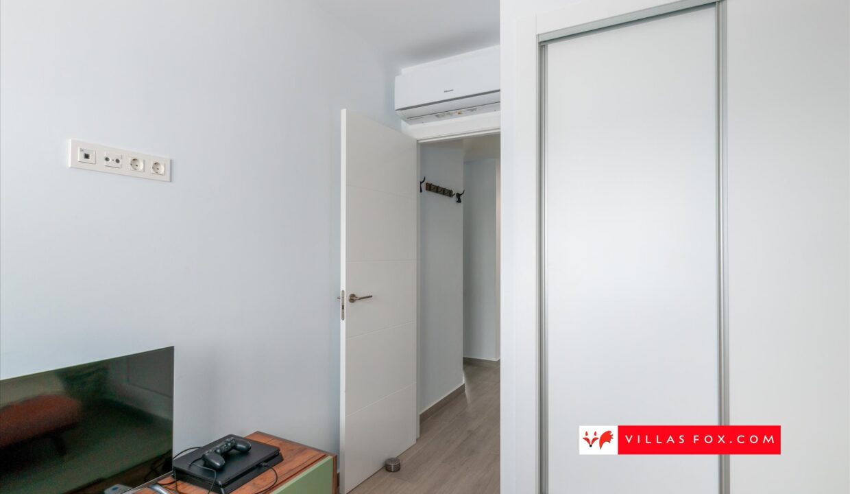 1368_19-luxury_3-bedroom_top-floor_apartment_for_sale_san_miguel_de_salinas-14
