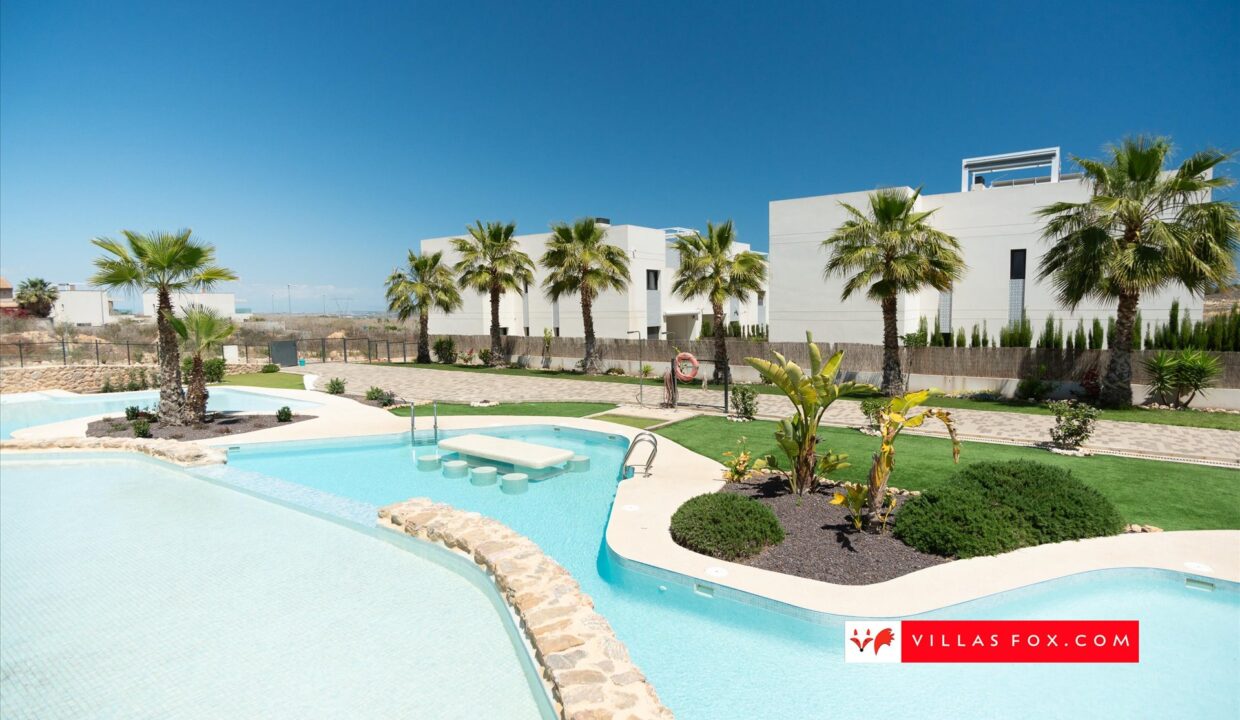 1368_35-luxury_3-bedroom_top-floor_apartment_for_sale_san_miguel_de_salinas-38