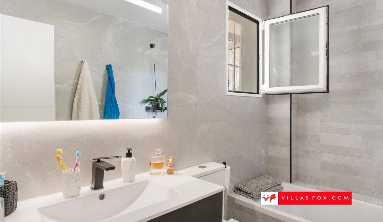 1369_21-lakeview_mansions_lo_rufete_san_miguel_de_salinas_luxury_villa_for_sale-19