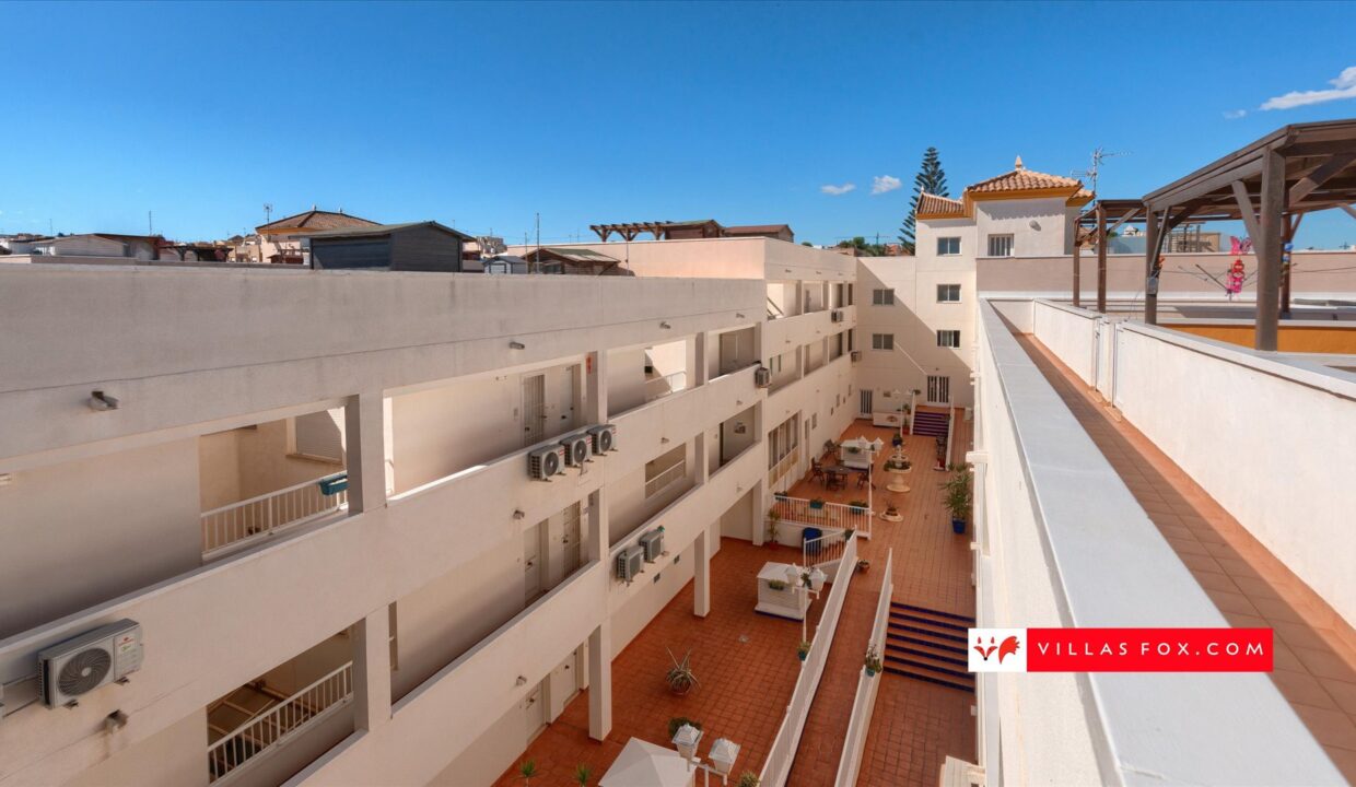 1373_24-san_miguel_de_salinas_top-floor_apartment_for_sale_costa_paraiso_ii_private_solarium-09