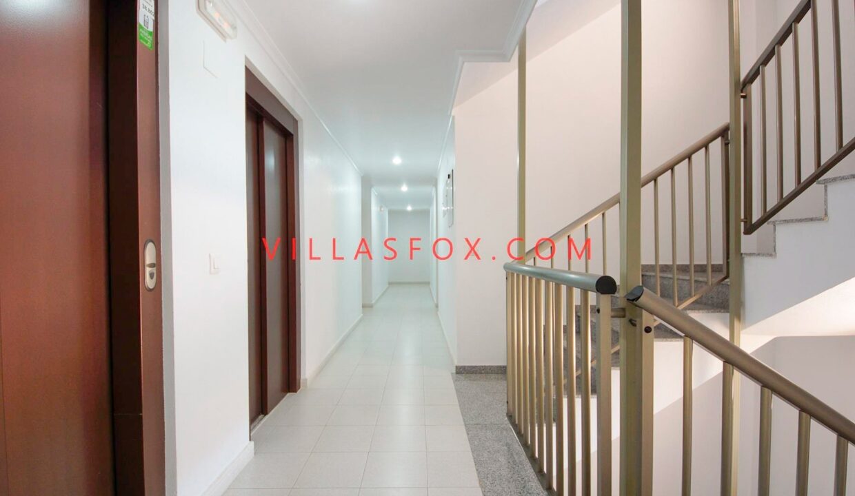 13_San_Miguel_de_Salinas_Apartment_in_Town_centre_by_Villas_Fox_best_estate_agents_617639712c1a4