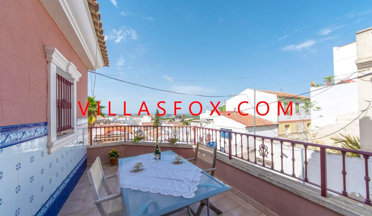 19_San_Miguel_de_Salinas_Townhouse_in_Town_centre_by_Villas_Fox_best_estate_agents_61102ec06b26a