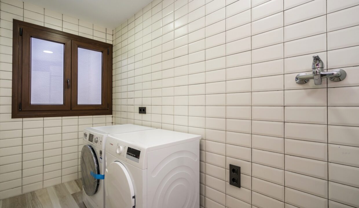 22_LAGUNA_BEACH5e1484f280e6f