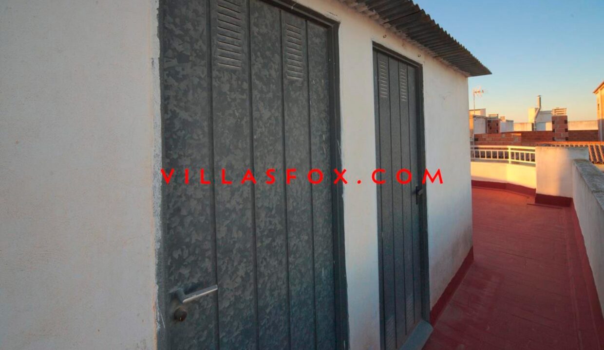 22_San_Miguel_de_Salinas_Apartment_in_Town_centre_by_Villas_Fox_best_estate_agents_6158990cdddb1