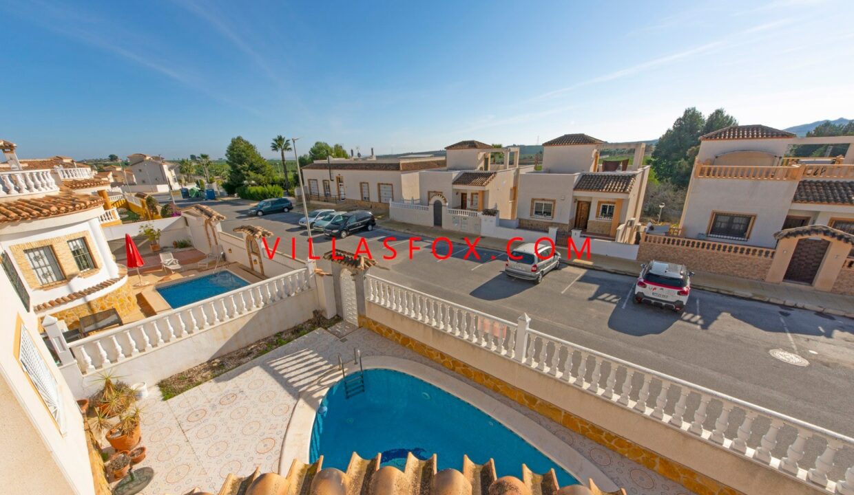24_San_Miguel_de_Salinas_Detached_Villa_in_Lakeview_Mansions_by_Villas_Fox_best_estate_agents_610ff4d28e5e0