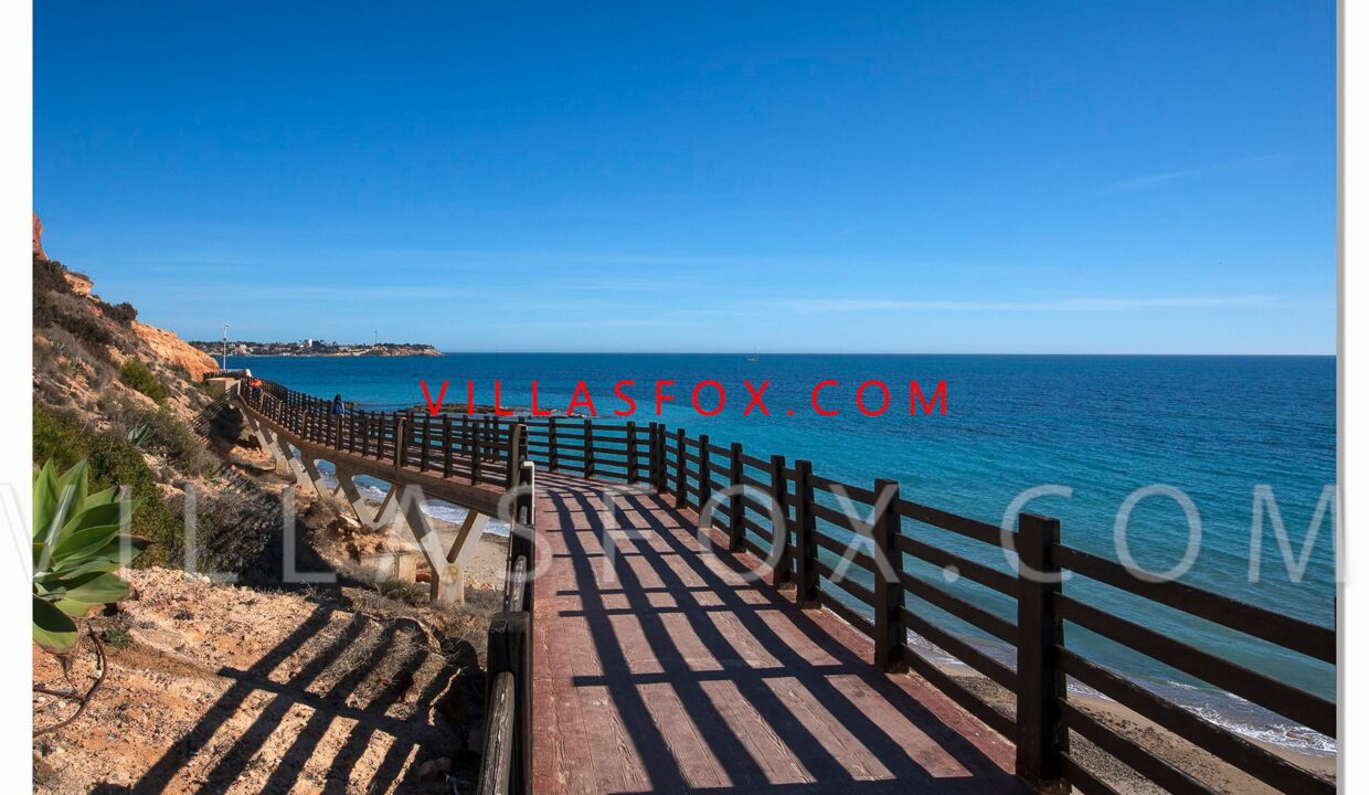 30_San_Miguel_de_Salinas_Apartment_in_Town_centre_by_Villas_Fox_best_estate_agents_61d1512ab5b1f