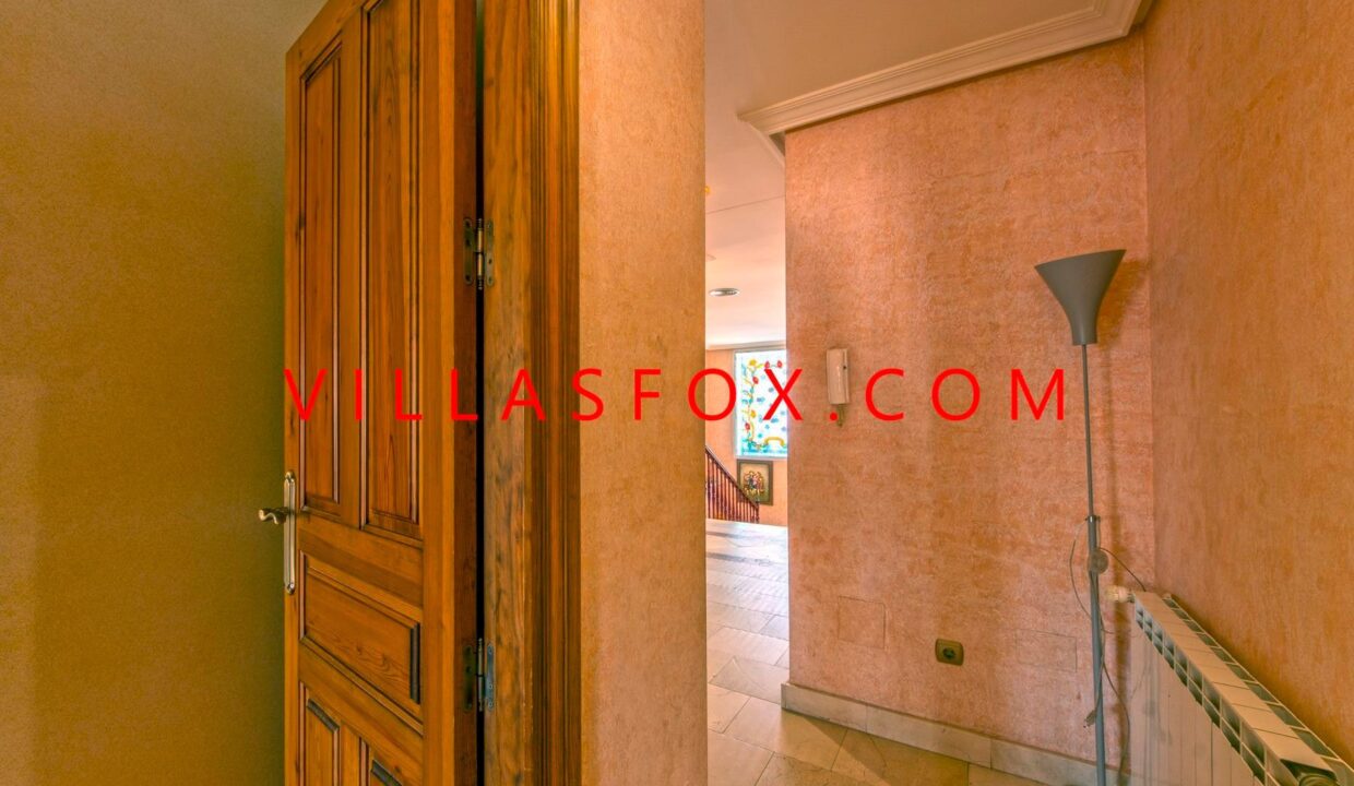 38_San_Miguel_de_Salinas_Townhouse_in_Town_centre_by_Villas_Fox_best_estate_agents_61102ec492d40