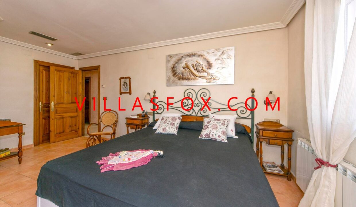 41_San_Miguel_de_Salinas_Townhouse_in_Town_centre_by_Villas_Fox_best_estate_agents_61102ec52fe44