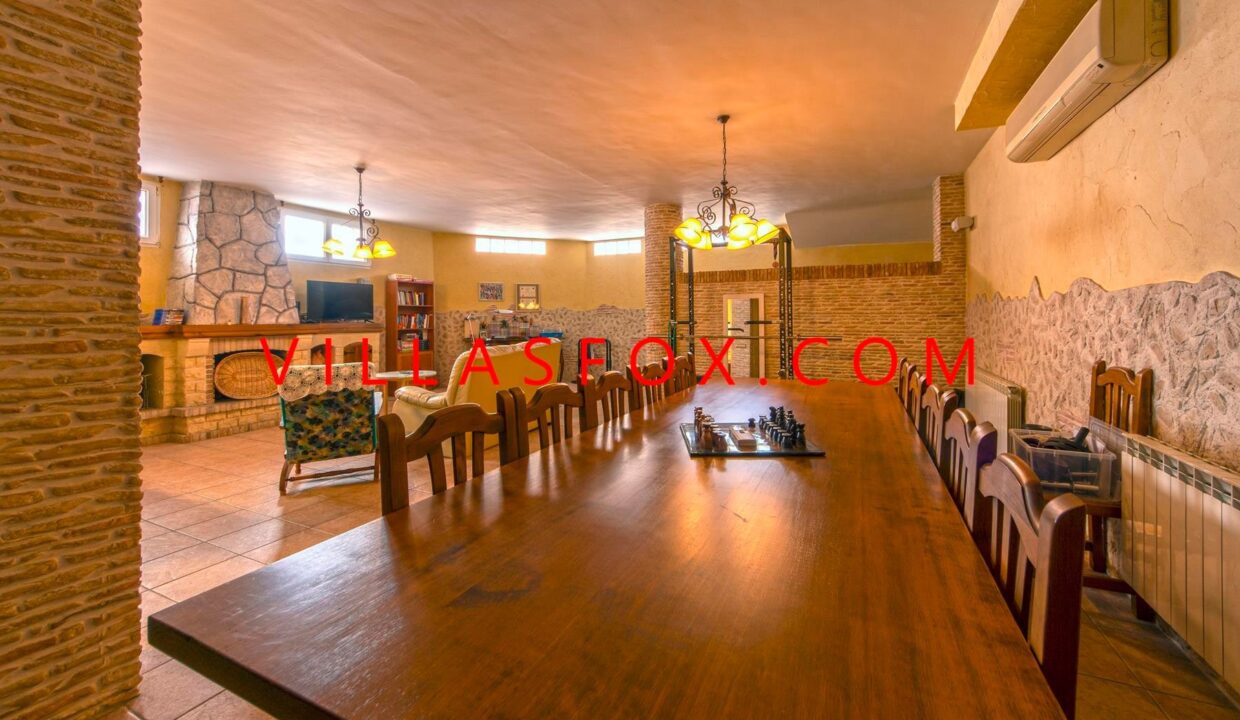 45_San_Miguel_de_Salinas_Townhouse_in_Town_centre_by_Villas_Fox_best_estate_agents_61102ec65c42f