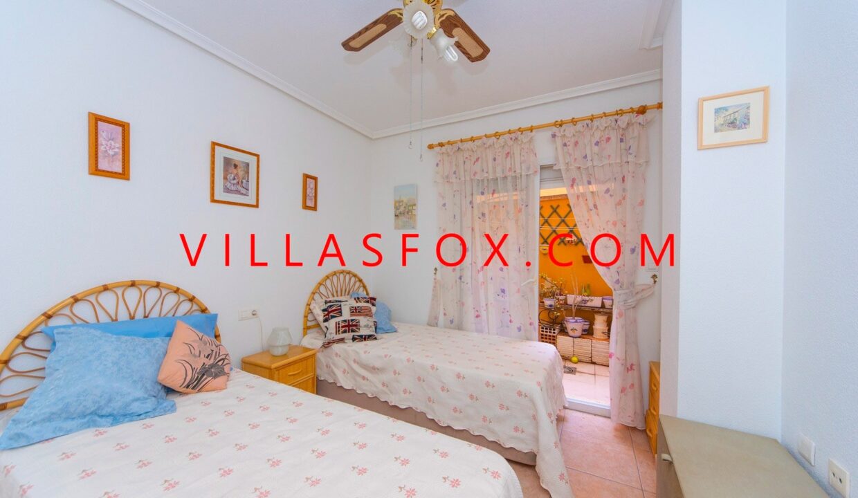 4_San_Miguel_de_Salinas_Apartment_in_Town_centre_by_Villas_Fox_best_estate_agents_61102ca364182