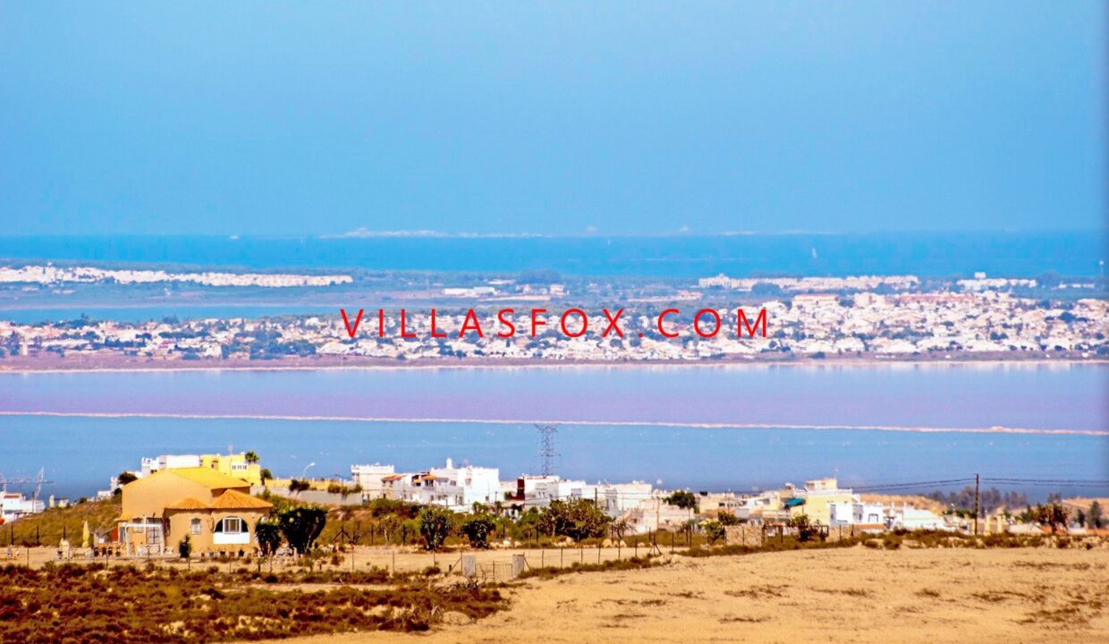 53_San_Miguel_de_Salinas_Detached_villa_in_Las_Comunicaciones_by_Villas_Fox_best_estate_agents_615cb3cef0cf0