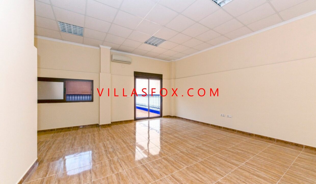 5_San_Miguel_de_Salinas_Townhouse_in_Town_centre_by_Villas_Fox_best_estate_agents_6110326faacfa