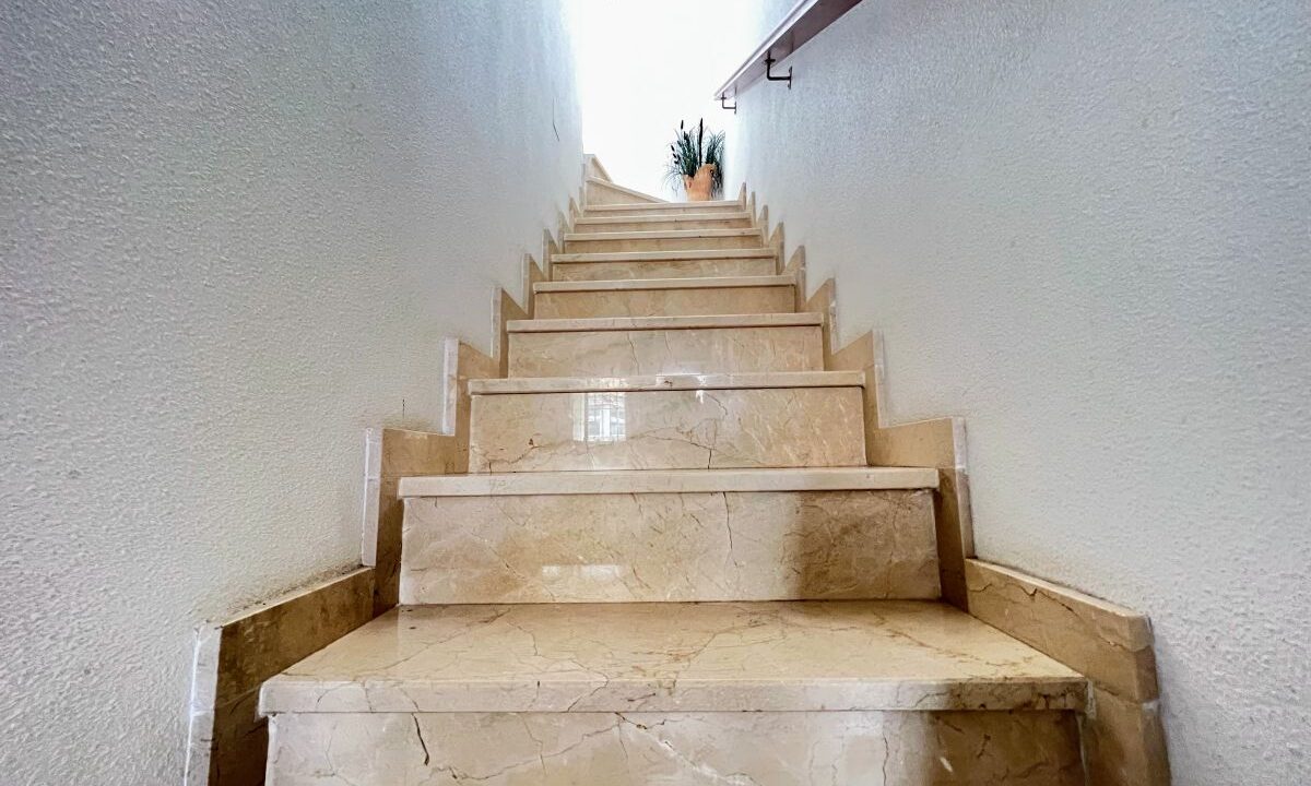 674413_17