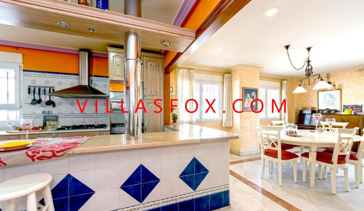 6_San_Miguel_de_Salinas_Townhouse_in_Town_centre_by_Villas_Fox_best_estate_agents_61102e978667b