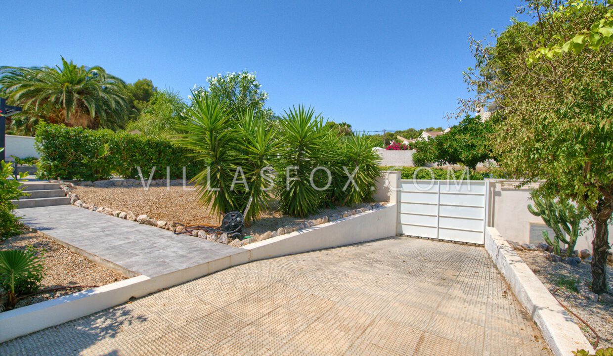 765_las_comunicaciones_villa_for_sale_san_miguel_de_salinas-08