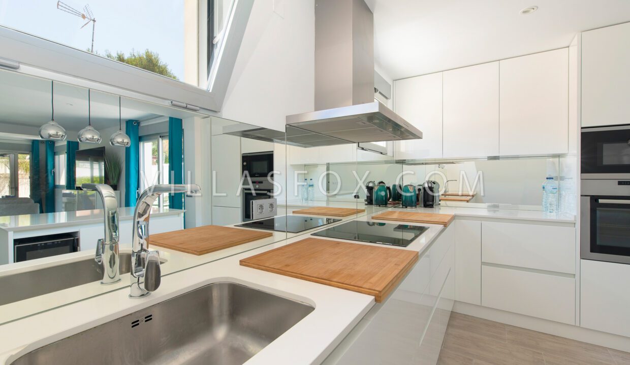 765_los_carteros_las_comunicaciones_san_miguel_de_salinas_modern_luxury_villa_for_sale-16