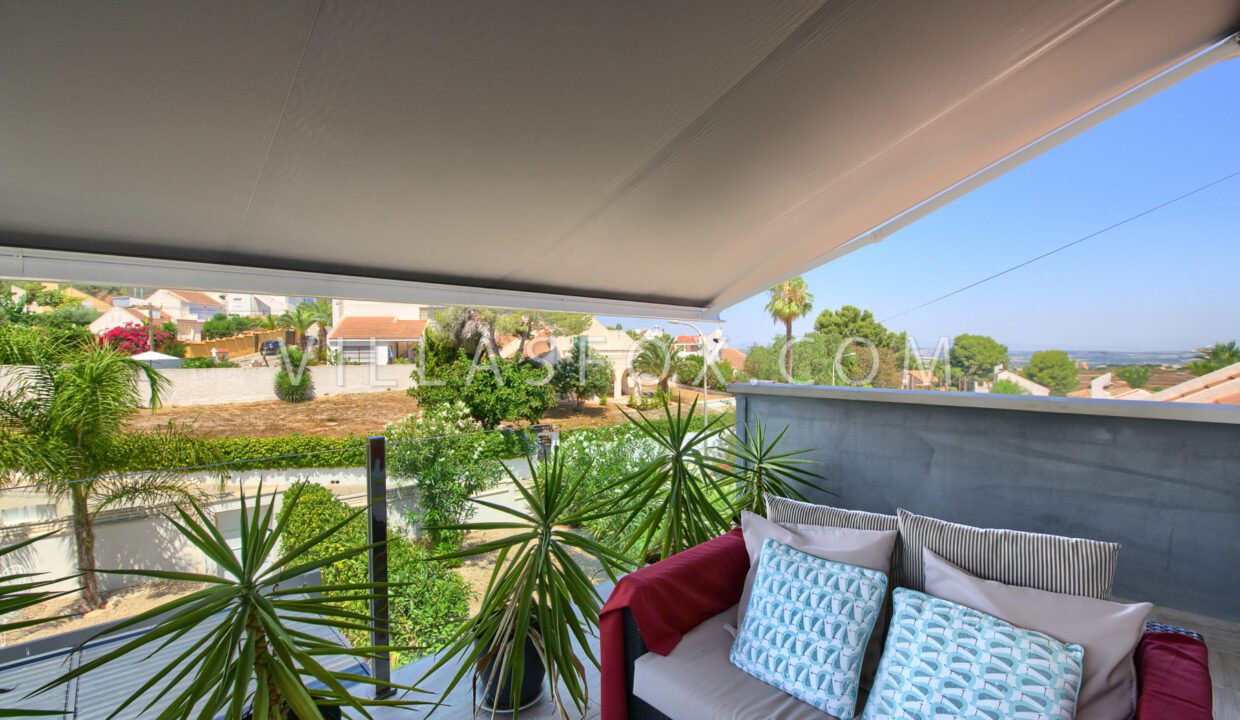 765_villasmaria_luxury_villa_with_pool_for_sale_las_comunicaciones_san_miguel_de_salinas-17