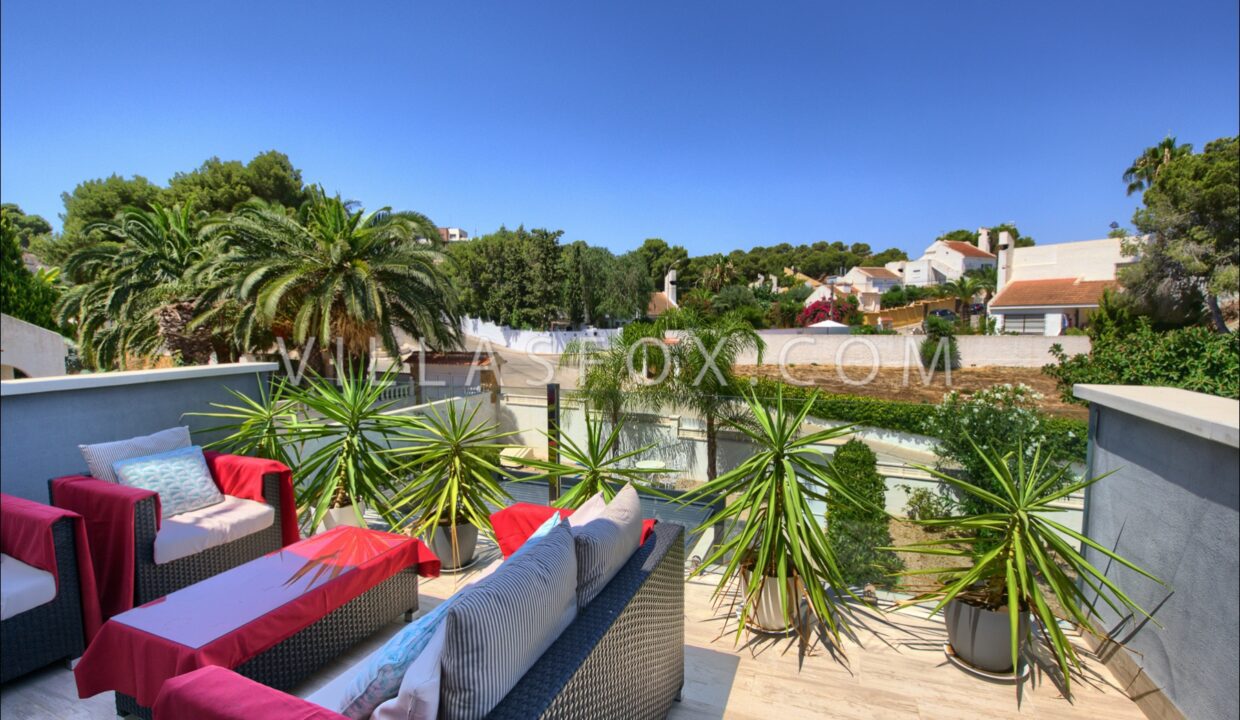 765_villasmaria_luxury_villa_with_pool_for_sale_las_comunicaciones_san_miguel_de_salinas-19