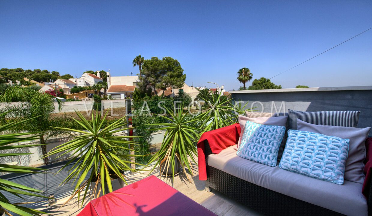 765_villasmaria_luxury_villa_with_pool_for_sale_las_comunicaciones_san_miguel_de_salinas-22