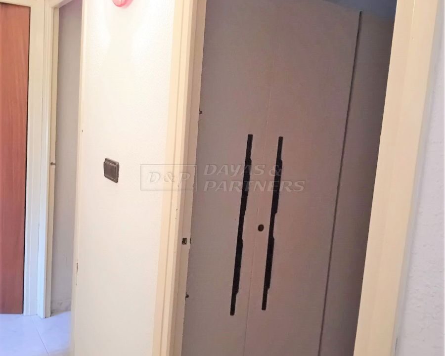 81808110713_48