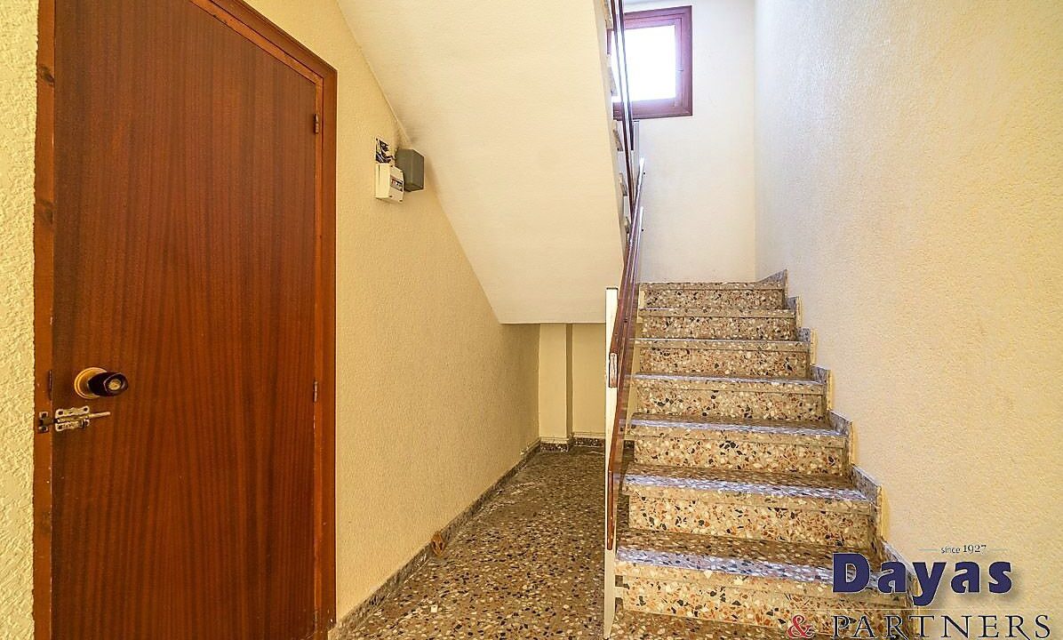 8180816495_71